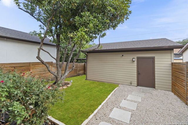 350 E Olmos Drive, San Antonio, TX 78212