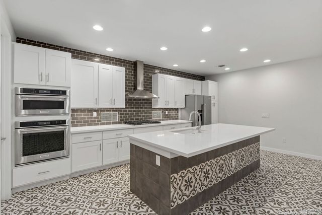 350 E Olmos Drive, San Antonio, TX 78212