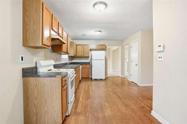 3888 English Valley Drive, Ellenwood, GA 30294