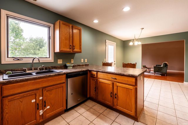 1735 Greythorn Drive, Fort Wayne, IN 46815
