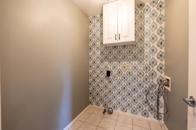 1735 Greythorn Drive, Fort Wayne, IN 46815
