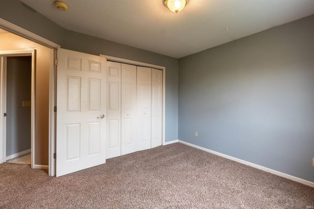 1735 Greythorn Drive, Fort Wayne, IN 46815