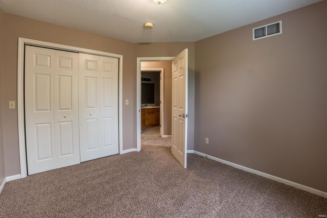 1735 Greythorn Drive, Fort Wayne, IN 46815