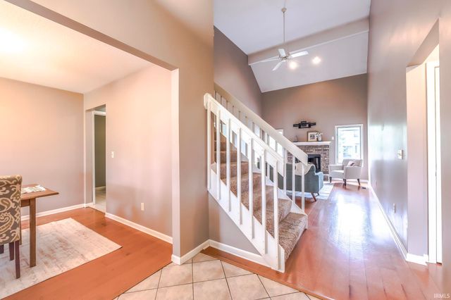 1735 Greythorn Drive, Fort Wayne, IN 46815
