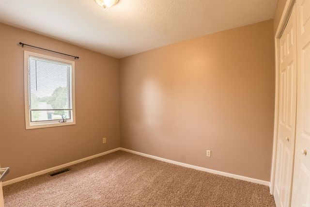 1735 Greythorn Drive, Fort Wayne, IN 46815
