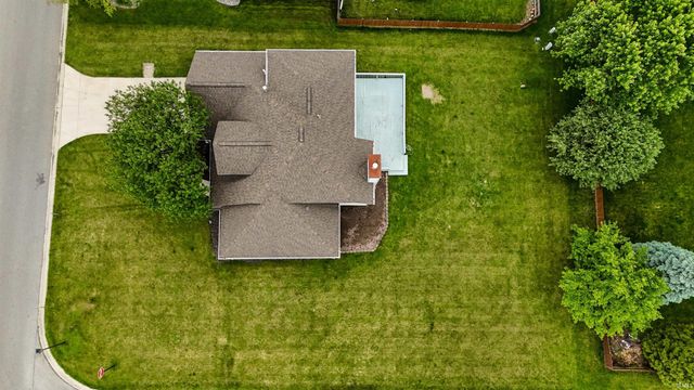 1735 Greythorn Drive, Fort Wayne, IN 46815