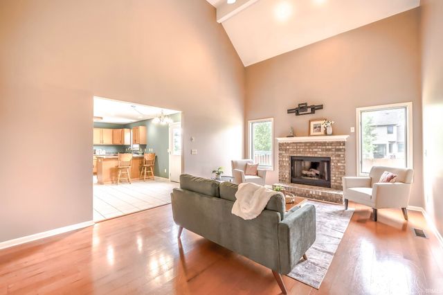1735 Greythorn Drive, Fort Wayne, IN 46815