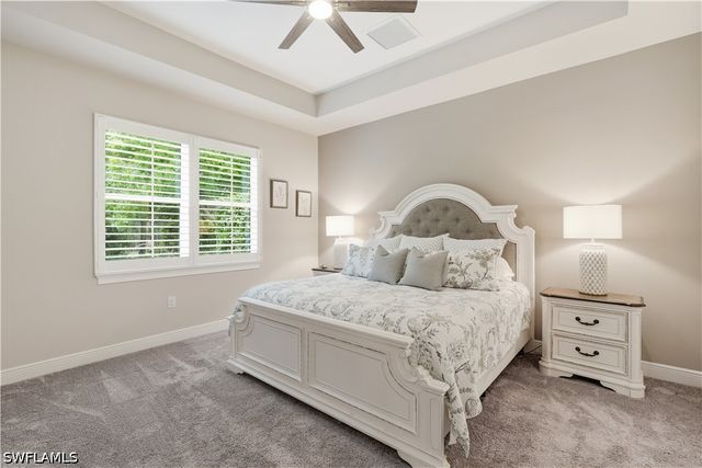 14796 Windward LN, Naples, FL 34114