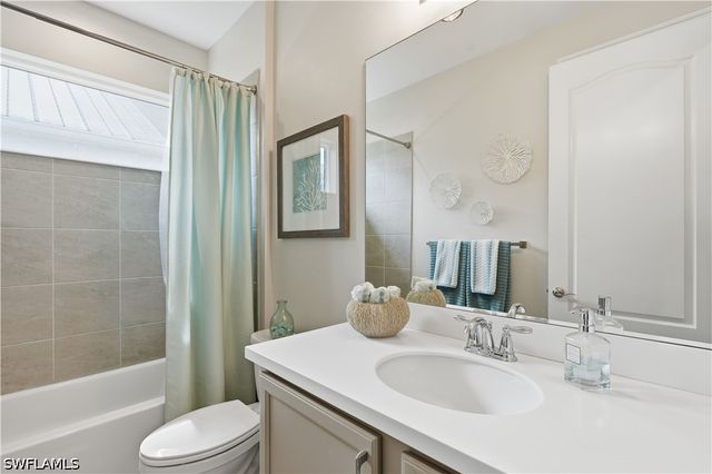 14796 Windward LN, Naples, FL 34114