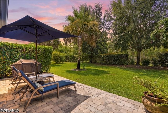 14796 Windward LN, Naples, FL 34114