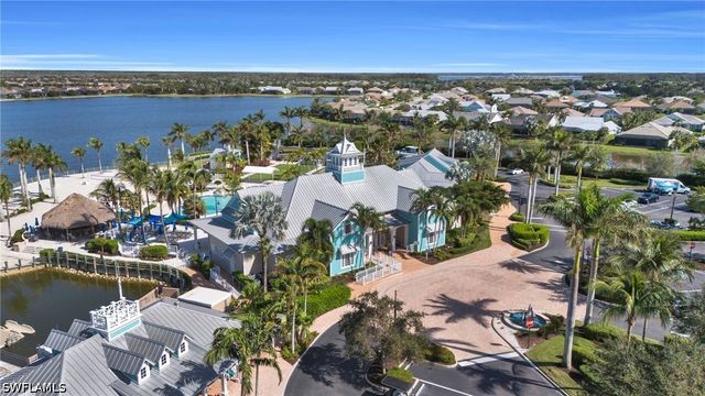 14796 Windward LN, Naples, FL 34114