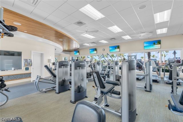 14796 Windward LN, Naples, FL 34114