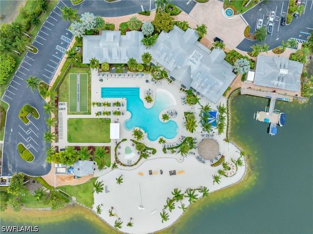 14796 Windward LN, Naples, FL 34114