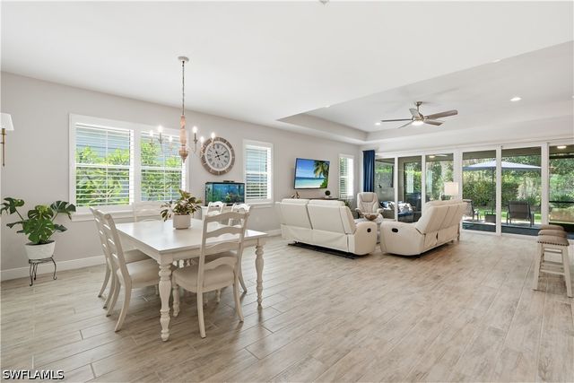 14796 Windward LN, Naples, FL 34114