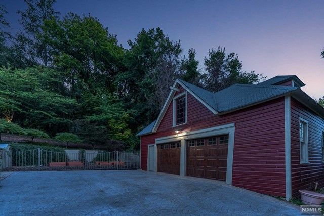 280 Upper Mountain Avenue, Montclair, NJ 07043