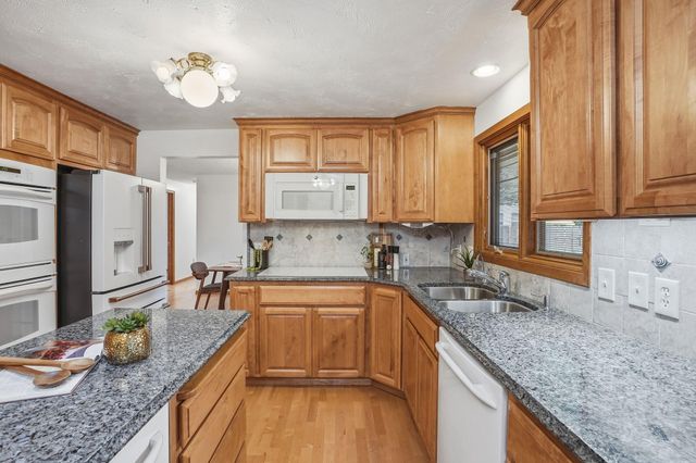 9627 N Fotheringham St, Spokane, WA 99208