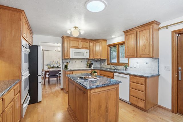 9627 N Fotheringham St, Spokane, WA 99208