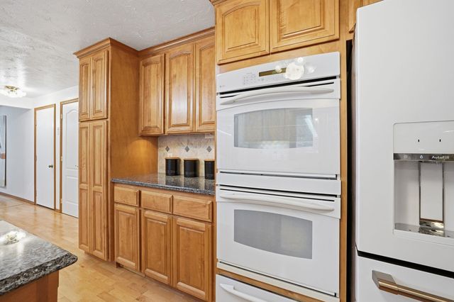 9627 N Fotheringham St, Spokane, WA 99208