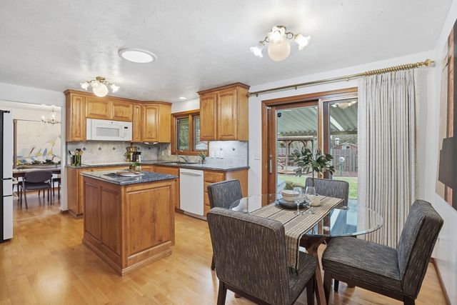 9627 N Fotheringham St, Spokane, WA 99208