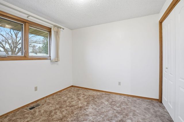 9627 N Fotheringham St, Spokane, WA 99208