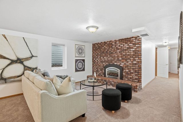 9627 N Fotheringham St, Spokane, WA 99208