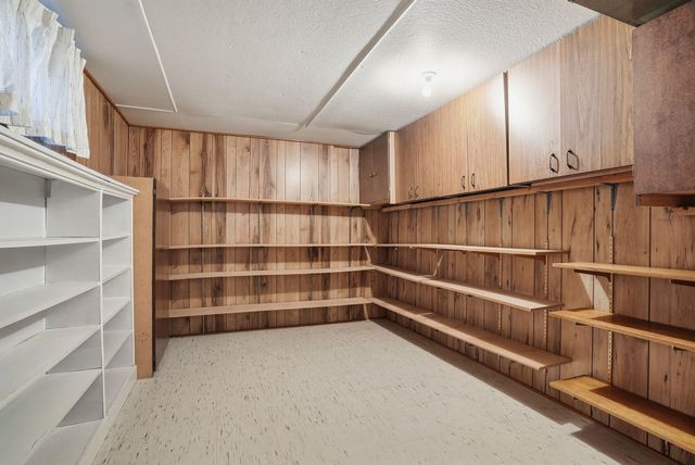 9627 N Fotheringham St, Spokane, WA 99208