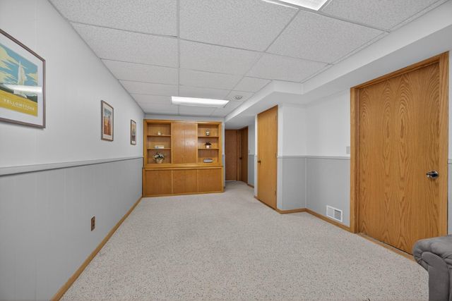 3780 Willow Heights Drive SW, Rochester, MN 55902