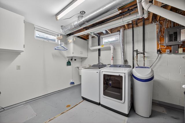 3780 Willow Heights Drive SW, Rochester, MN 55902