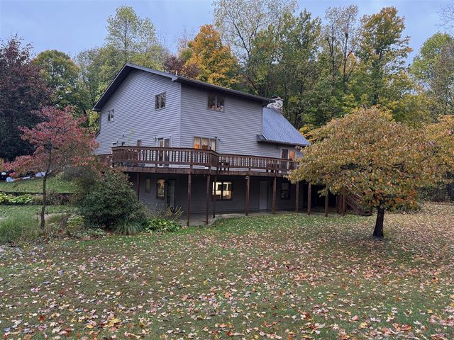 4901 S Drive, Athens, MI 49011