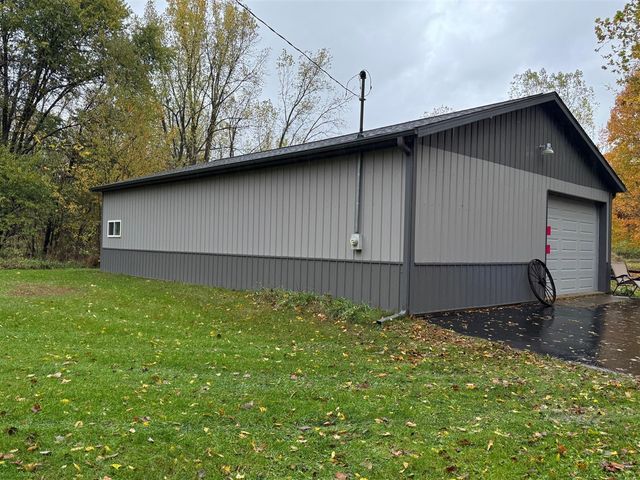 4901 S Drive, Athens, MI 49011