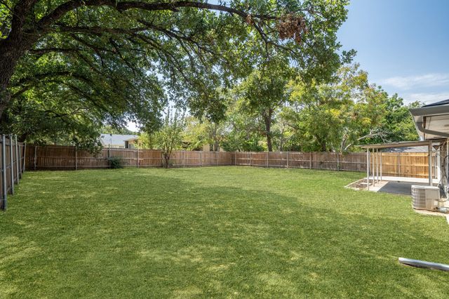 724 Chisholm Trail, Denton, TX 76209