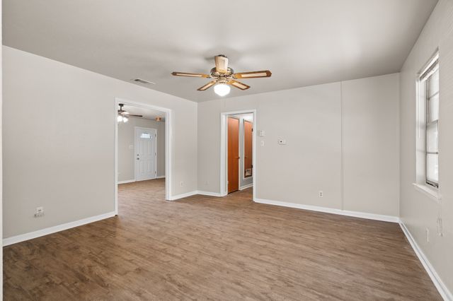 724 Chisholm Trail, Denton, TX 76209