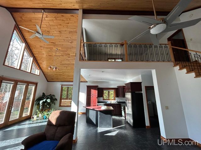 5275 Chaison 23.5 Road, Gladstone, MI 49873