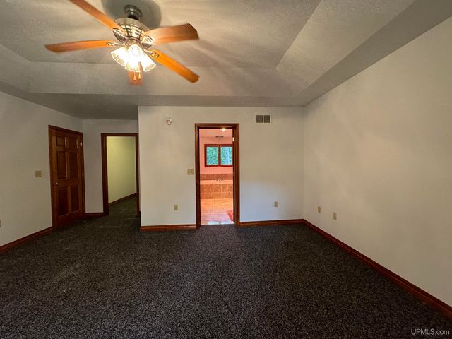 5275 Chaison 23.5 Road, Gladstone, MI 49873