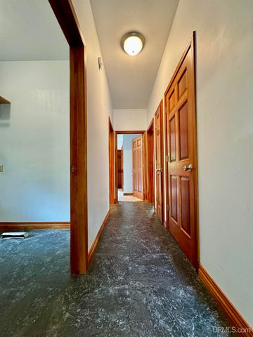 5275 Chaison 23.5 Road, Gladstone, MI 49873