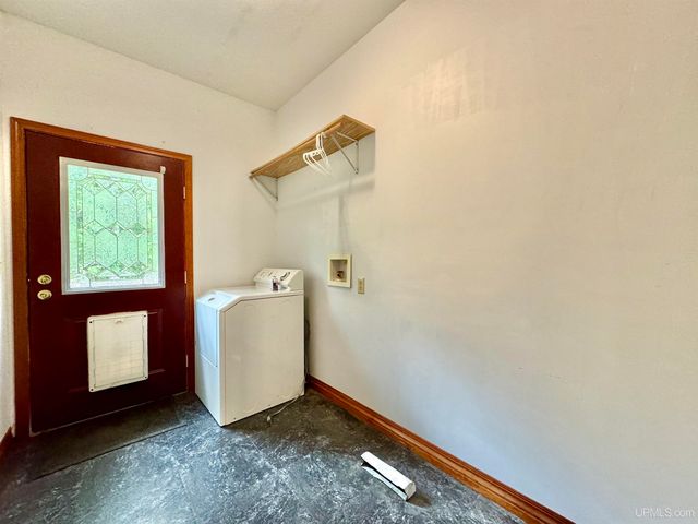 5275 Chaison 23.5 Road, Gladstone, MI 49873