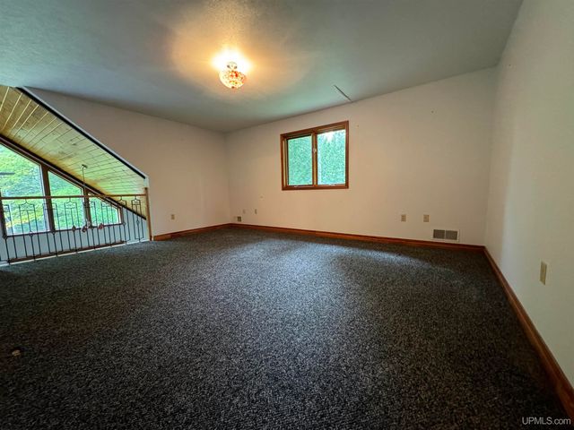 5275 Chaison 23.5 Road, Gladstone, MI 49873