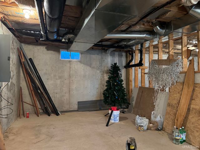 5275 Chaison 23.5 Road, Gladstone, MI 49873