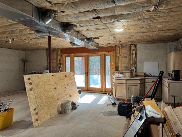 5275 Chaison 23.5 Road, Gladstone, MI 49873