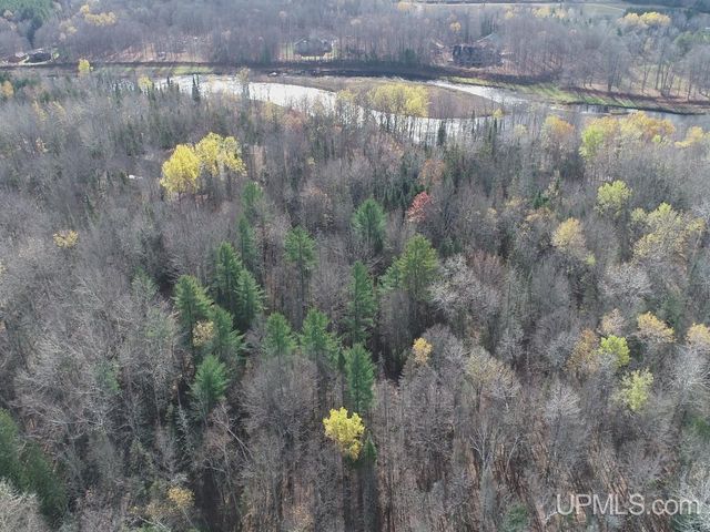 5275 Chaison 23.5 Road, Gladstone, MI 49873