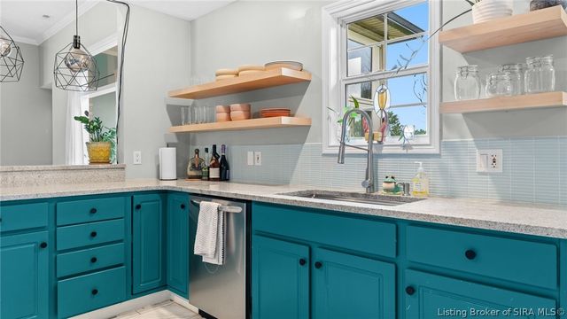 326 River Forest Parkway, Jeffersonville, IN 47130
