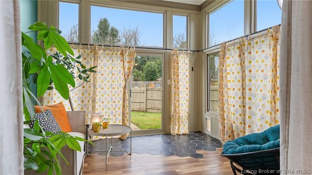 326 River Forest Parkway, Jeffersonville, IN 47130