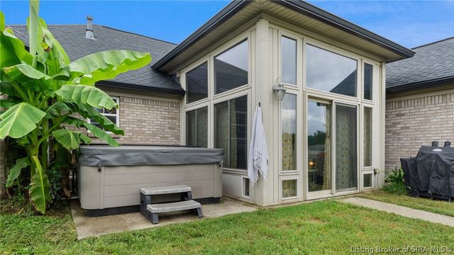 326 River Forest Parkway, Jeffersonville, IN 47130