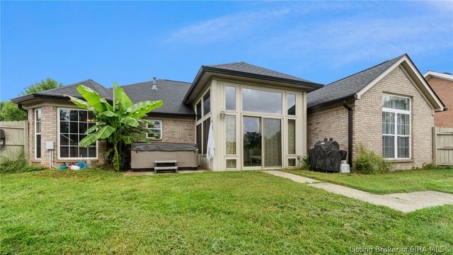 326 River Forest Parkway, Jeffersonville, IN 47130