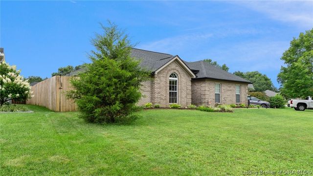 326 River Forest Parkway, Jeffersonville, IN 47130