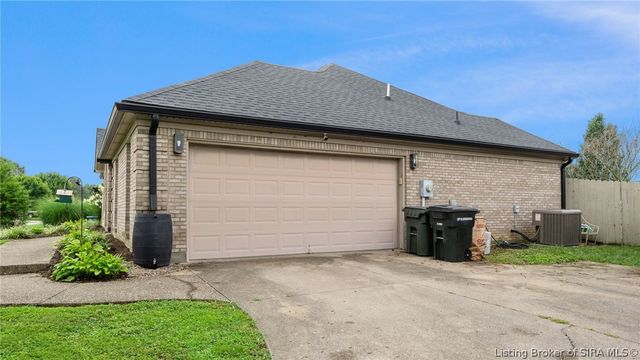 326 River Forest Parkway, Jeffersonville, IN 47130