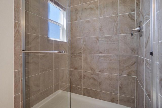 N60W13839 Weyerhaven DRIVE, Menomonee Falls, WI 53051