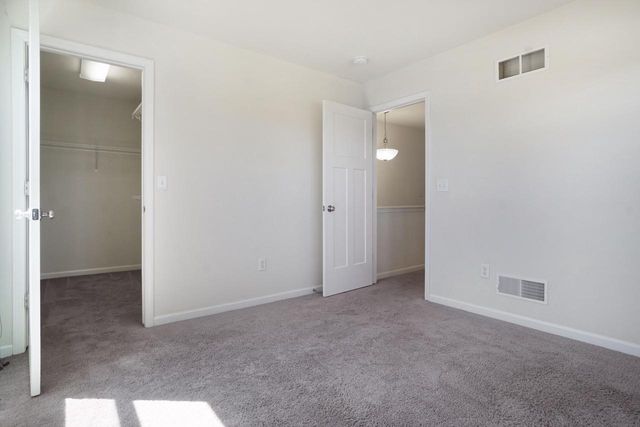 N60W13839 Weyerhaven DRIVE, Menomonee Falls, WI 53051