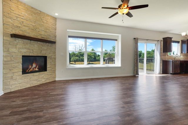 N60W13839 Weyerhaven DRIVE, Menomonee Falls, WI 53051
