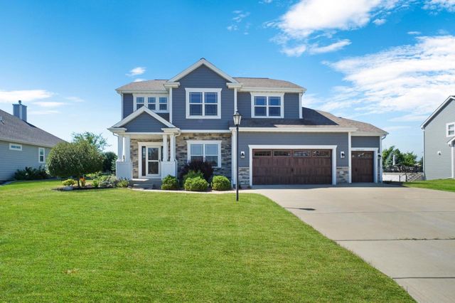 N60W13839 Weyerhaven DRIVE, Menomonee Falls, WI 53051